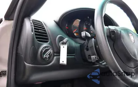 2002 Porsche 911 Carrera 2 из США, поврежденный, VIN WP0AA29932S621XXX